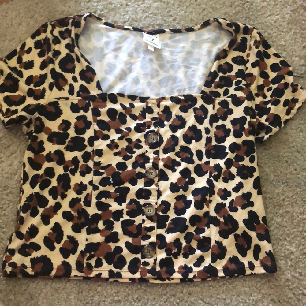 Cheetah print crop shirt